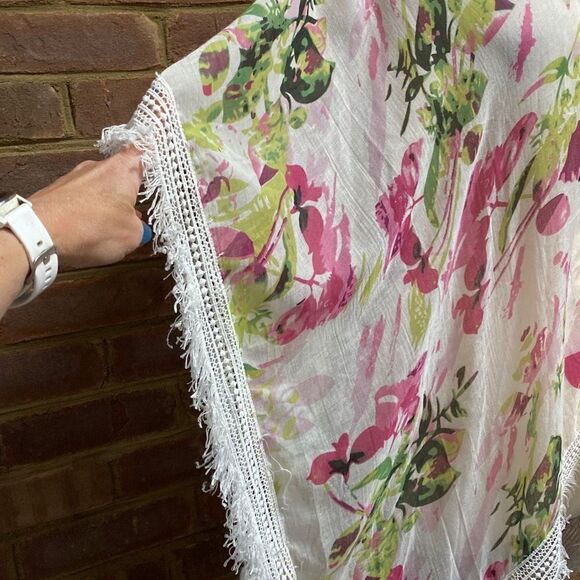 Cejon Pink Floral Lace Fringe Kimono Size One Size - Picture 3 of 6